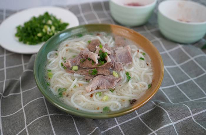 七叉镇原味汤粉王培训